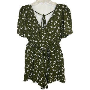 Francesca's Green White Floral Flowy Romper -Mi ami